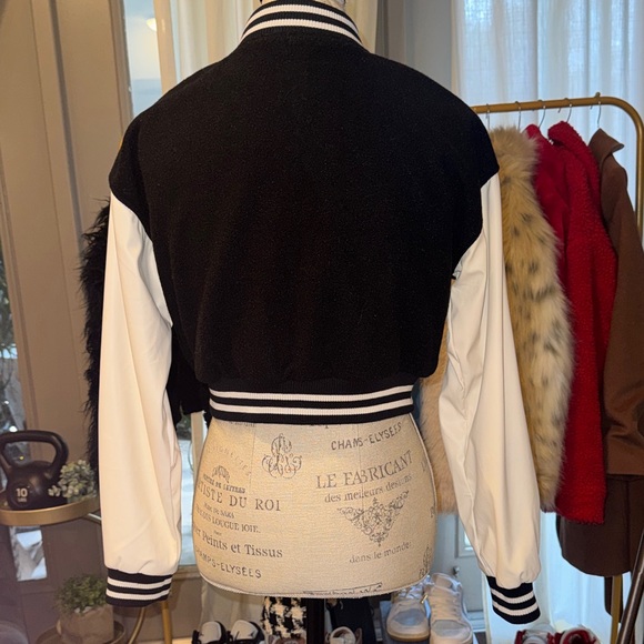 Love Tree Black & White Varsity Jacket B letterman snap closure bomber cropped S - Picture 4 of 12